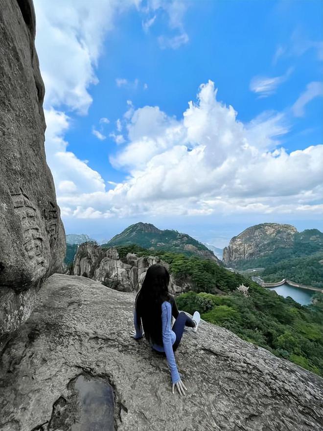 坑指南黄山旅游五天本地旅行社人均报价开元棋牌app首次去黄山旅游必看避(图2)